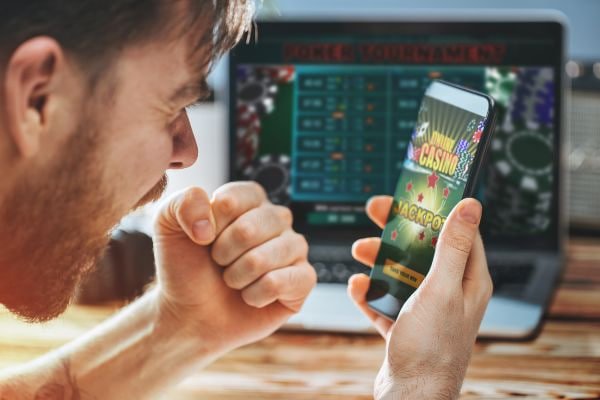 Dragon Tiger card game demo interface on lapaktoto login